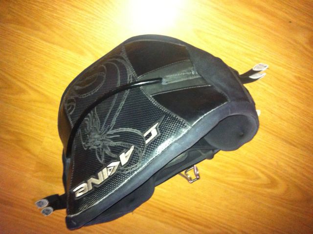 dakine 1.jpg