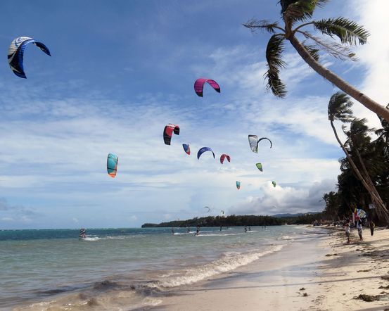 kiteboarding-fun-race-boracay-at-bulabog-beach.jpg